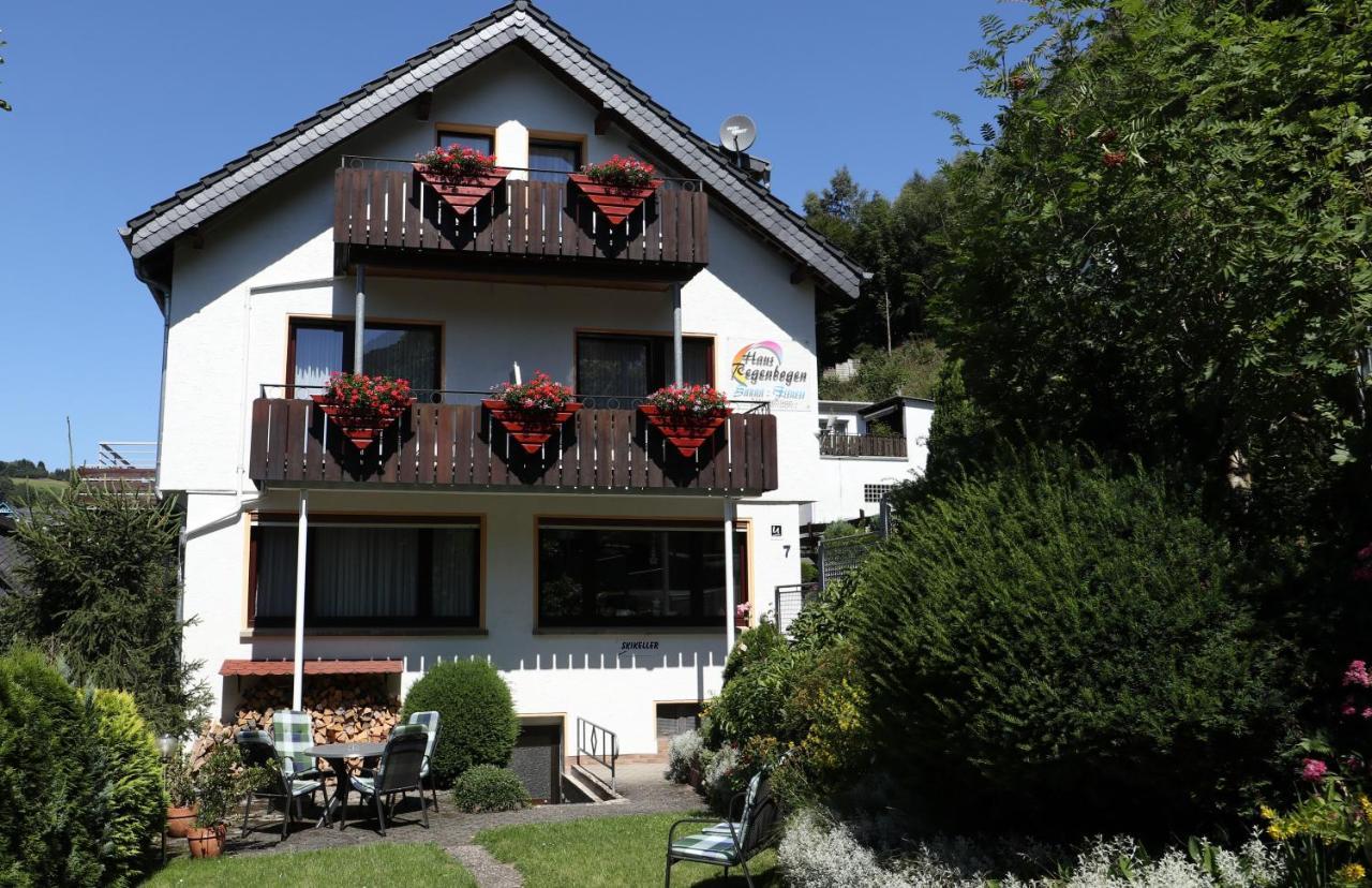 Aktivpension Regenbogen Willingen  Bagian luar foto